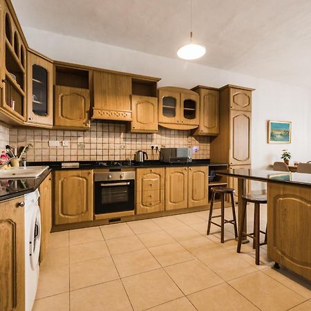 Sliema 3 Bedrooms Apartment Екстериор снимка