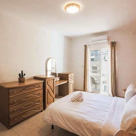 Sliema 3 Bedrooms Apartment Екстериор снимка